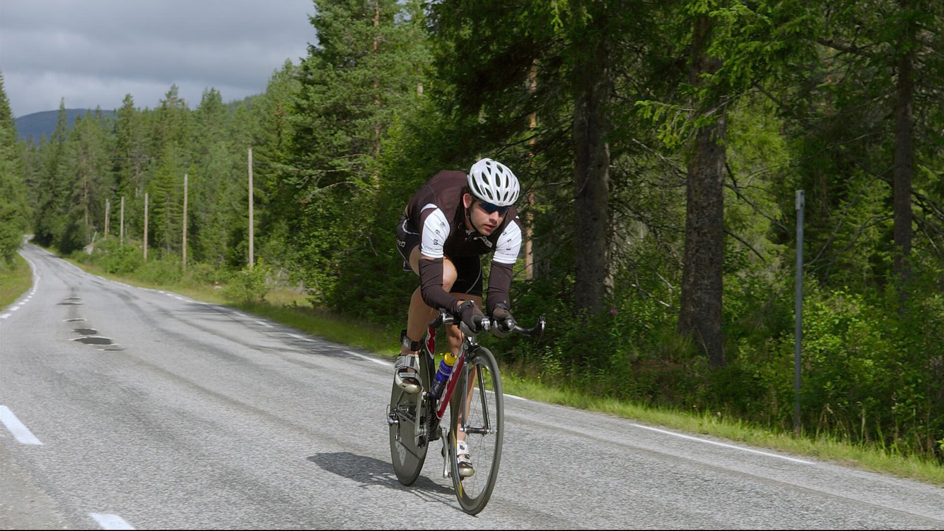 Scout在篮网比赛中精彩发挥，战术调整引发热议！